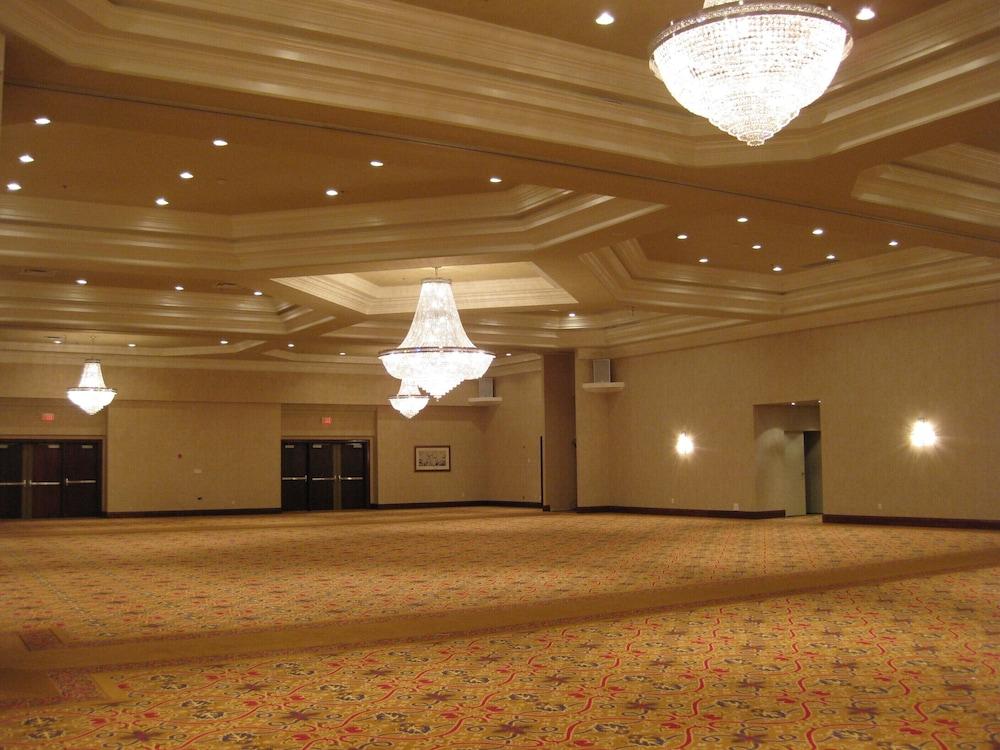Hamilton Plaza Hotel And Conference Centre ภายนอก รูปภาพ