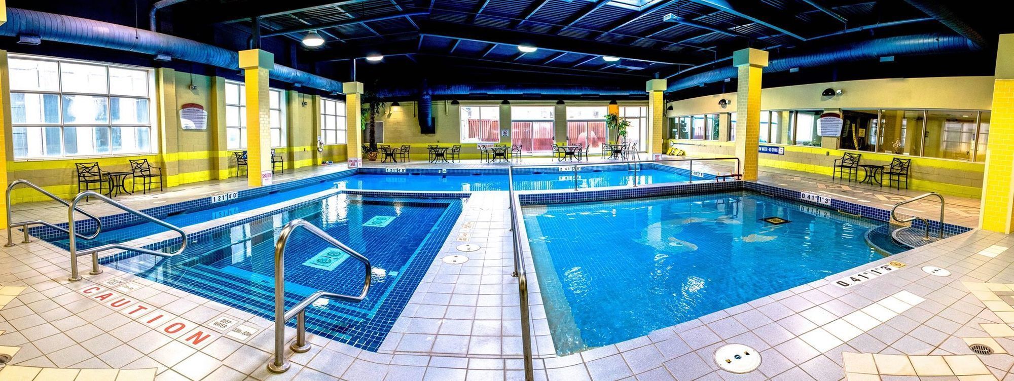 Hamilton Plaza Hotel And Conference Centre ภายนอก รูปภาพ